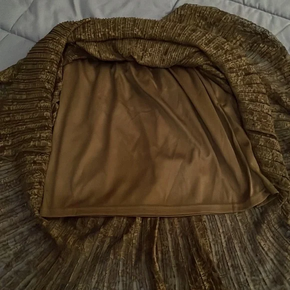 Skirt - Picture 2 of 5